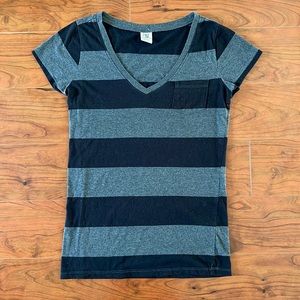 Zine Black and Gray Striped V Neck Short Sleeve Tee Shirt Top